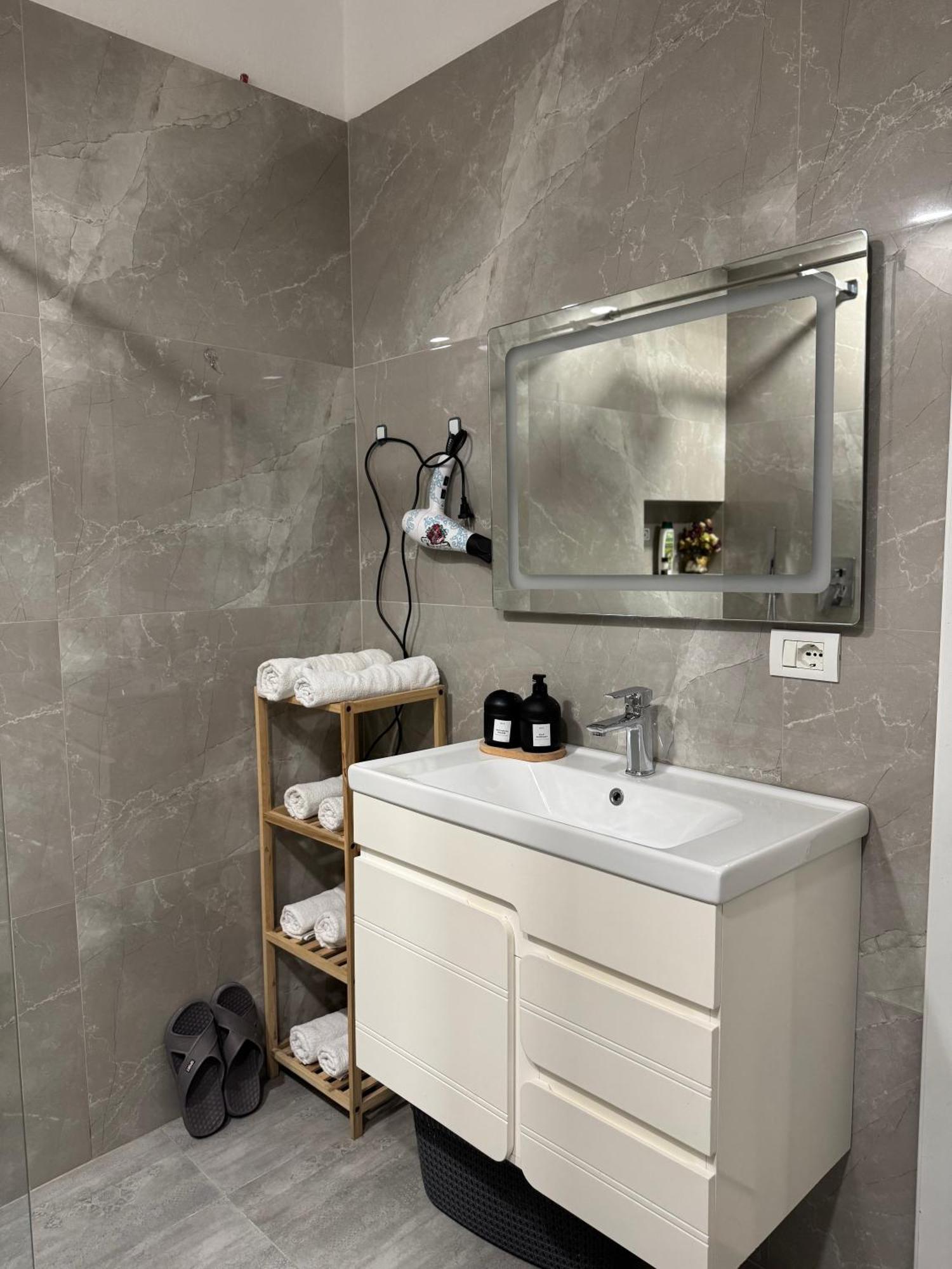 Hanna Apartment Tirana Bagian luar foto